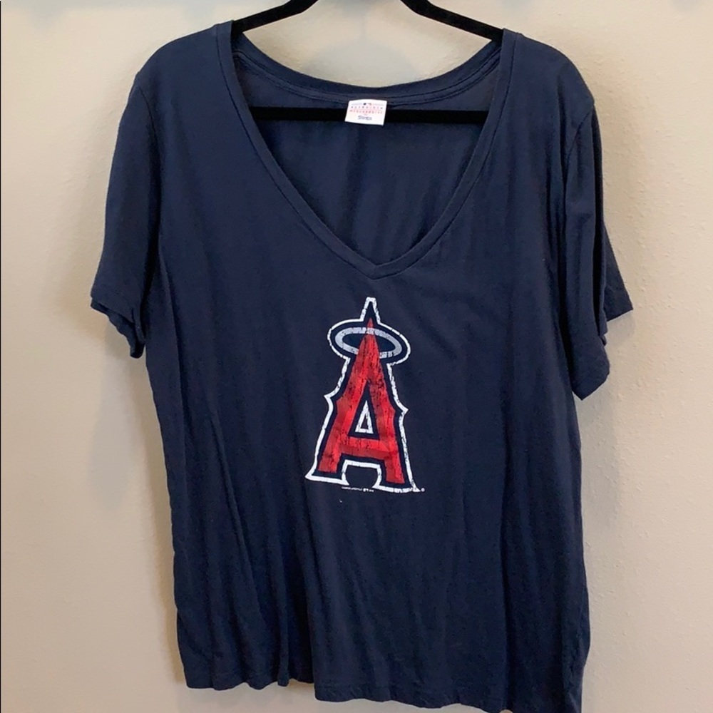 Navy blue /Angles baseball v neck t-shirt.